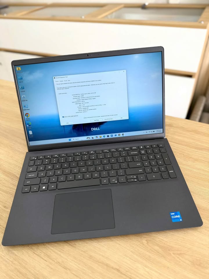 Dell 15 DC15250 Intel Core i5 Thế hệ 13 | RAM 16GB | SSD 512GB + Win 11 Bản Quyền
